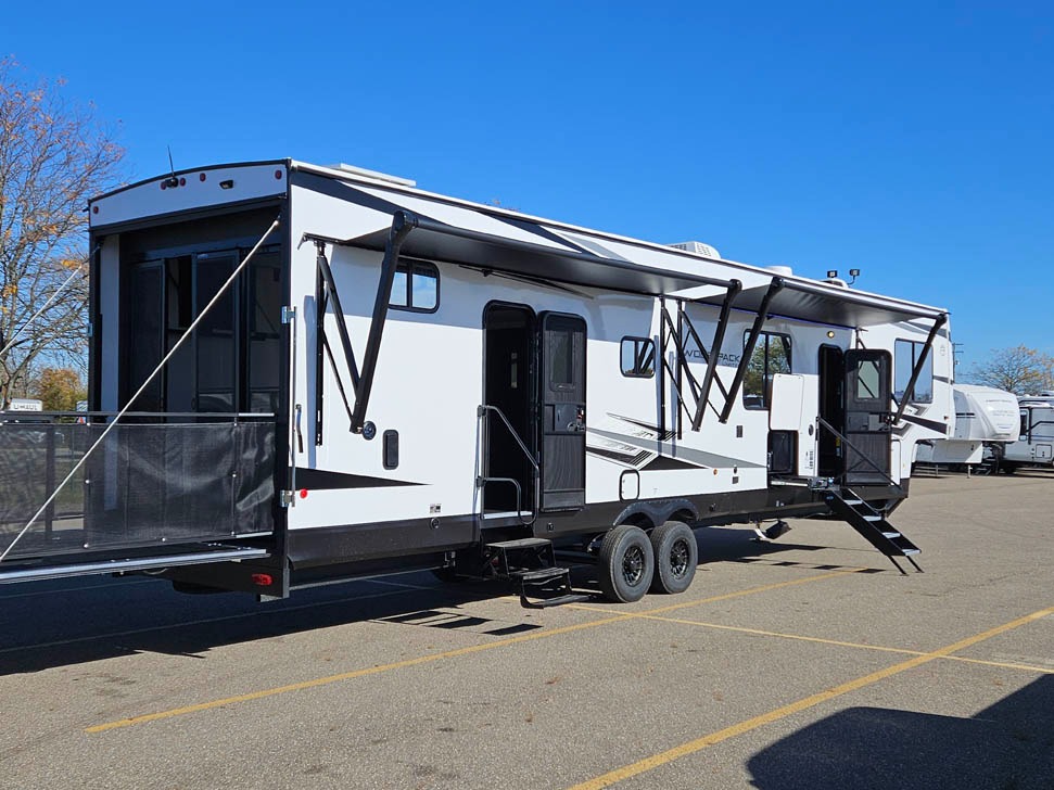 What to Pack for a Trip in Your Gooseneck Toy Hauler